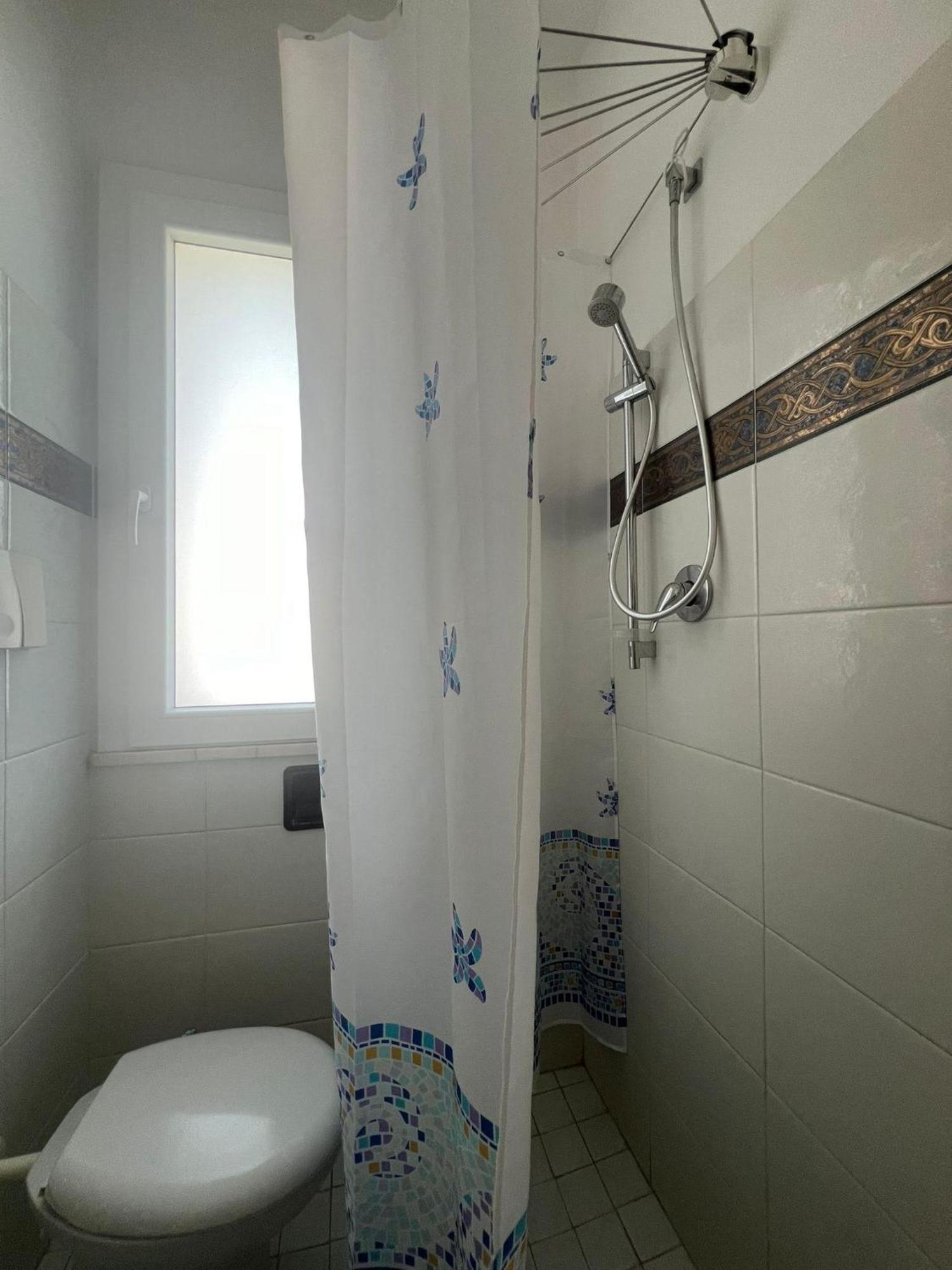 רימיני Hotel Cliff מראה חיצוני תמונה